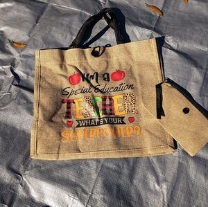 Tote w/matching pouch